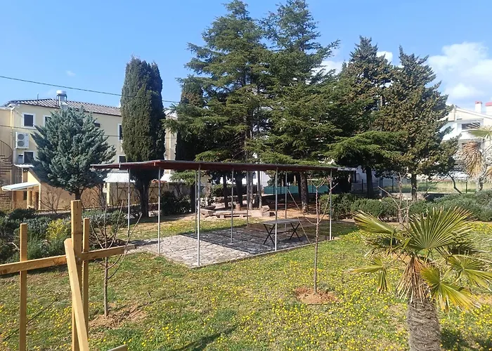 بيت شباب Letovisce Primarija Kurta Kanclerja *